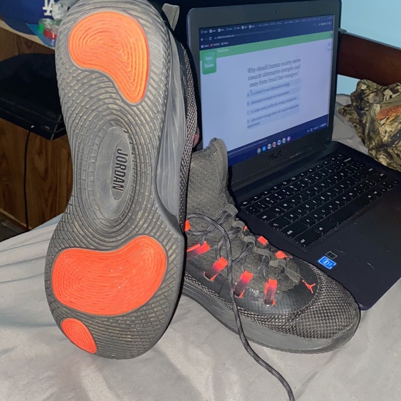 Jordan ultra fly 2 low (infrared size 8) - Picture 3 of 10